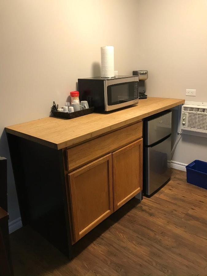My Friends Inn Manitoulin Manitowaning Екстер'єр фото