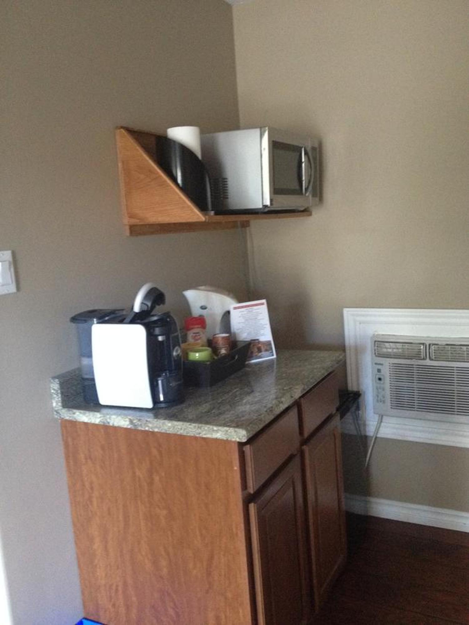 My Friends Inn Manitoulin Manitowaning Номер фото