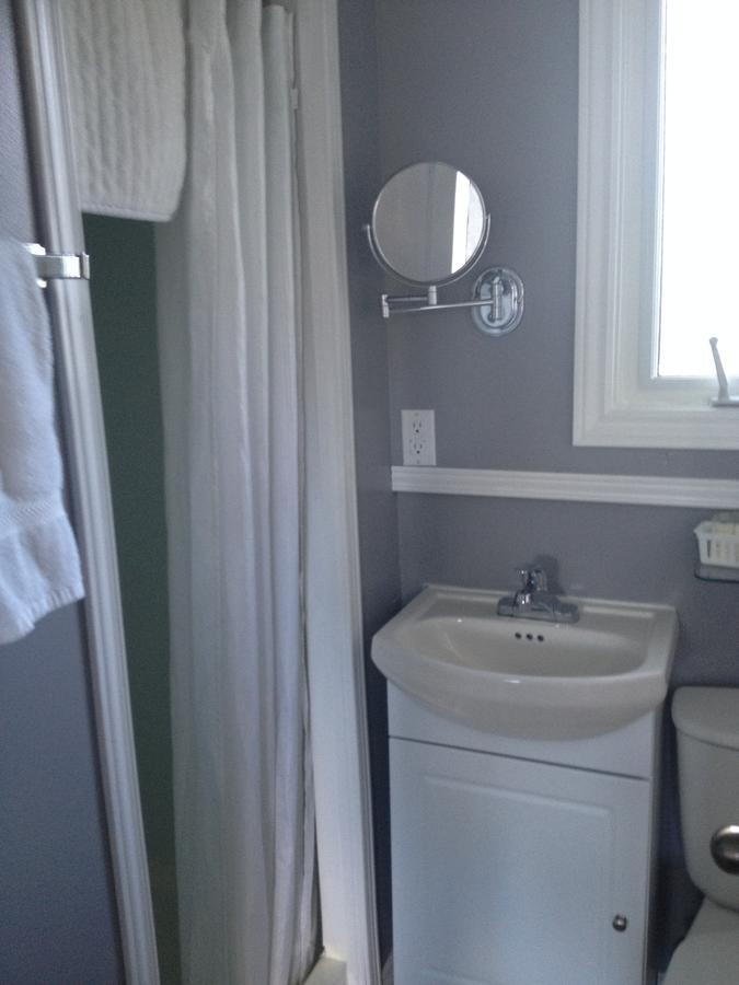 My Friends Inn Manitoulin Manitowaning Екстер'єр фото